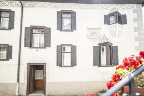 Chasa Broel Ferienhaus mitten in Ardez